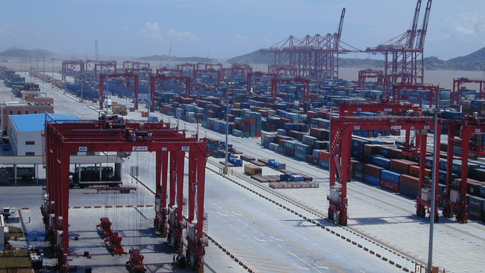 A view of Yangshan Deep-water Harbour Zone, Port of Shanghai | Commons