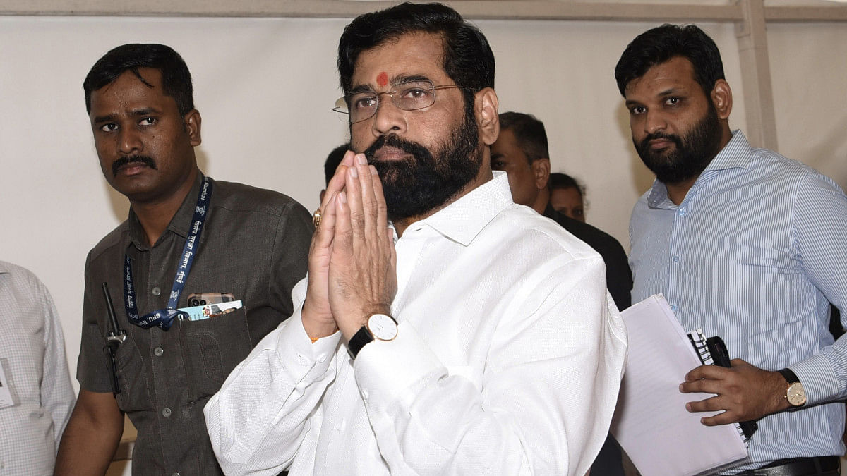 Eknath Shinde Gives Rs Lakh Each To Kin Of Three Victims Of