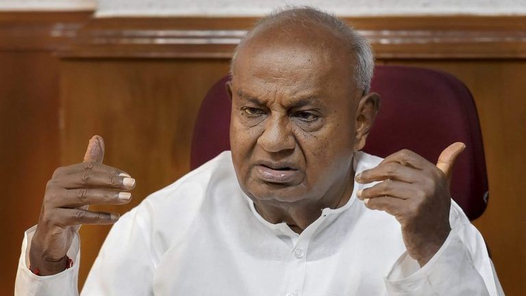 After Siddaramaiah invites him to Jantar Mantar stir, Deve Gowda slams Congress, heaps praise on Modi