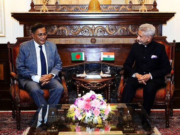 Jaishankar, Bangladesh FM Mahmud hold delegation-level talks; discuss bilateral ties, defence, economic partnership