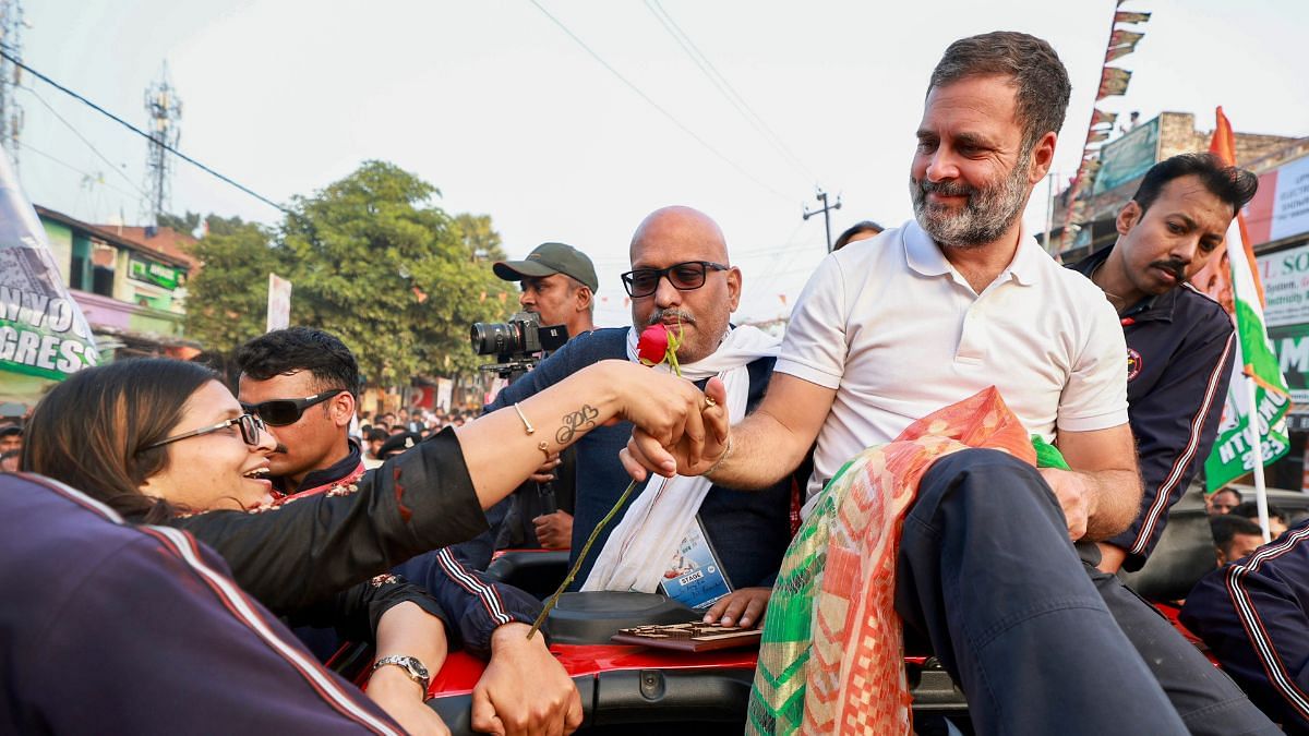 Congress leader Rahul Gandhi during the Bharat Jodo Nyay Yatra in Chandauli district, 16 Feb, 2024 | Photo: PTI