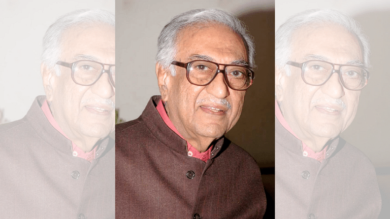 Ameen Sayani turned radio programmes into celebrations. A pioneer in many ways