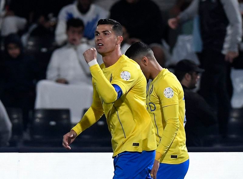 Soccer-Ronaldo criticised for appearing to make obscene gesture in ...