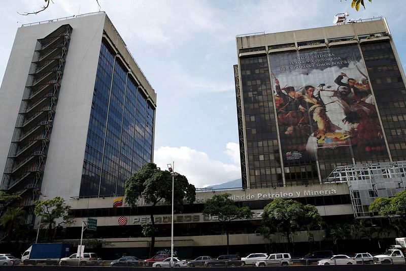 Venezuela iniciará mantenimiento de 20 días en refinería más pequeña: Ministro de Petróleo
