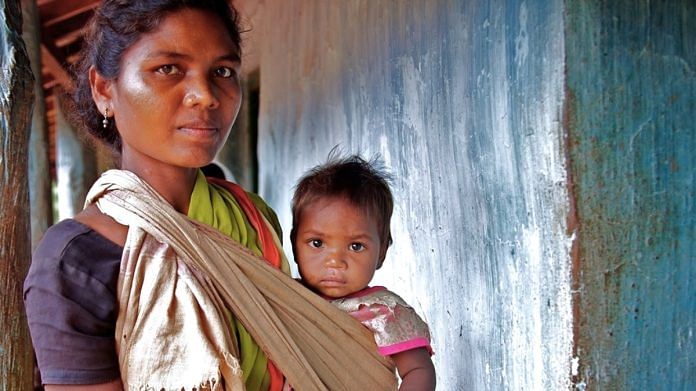 Jharkhand tribal munda mother with her baby | Representational image | Commons