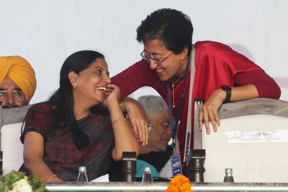 Sunita Kejrwial speaks to MLA Atishi Marlena | Photo: Praveen Jain | ThePrint