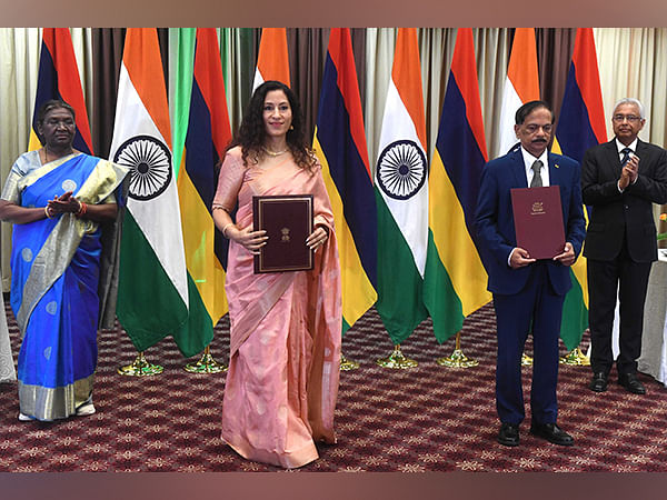 President Murmu overseas signing of MoUs between India and Mauritius