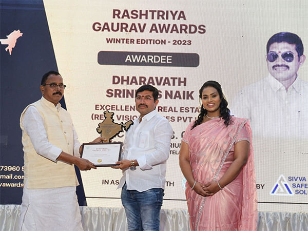 Dr. Srinivas Naik Dharavath Honored with Rashtriya Gaurav Puraskar 2023 by the Government of Telangana for Exemplary Contributions to Real Estate and Social Welfare