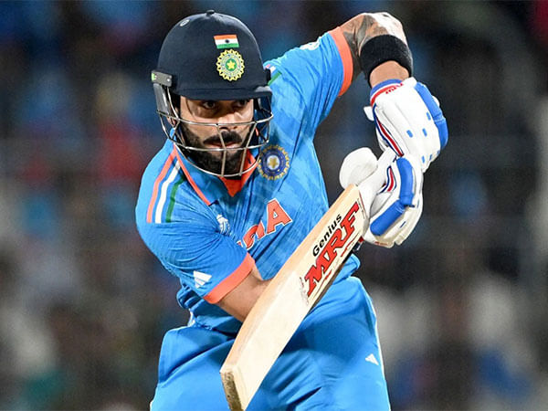 Airport spotting: Virat Kohli dons a cool 'dad' T-shirt