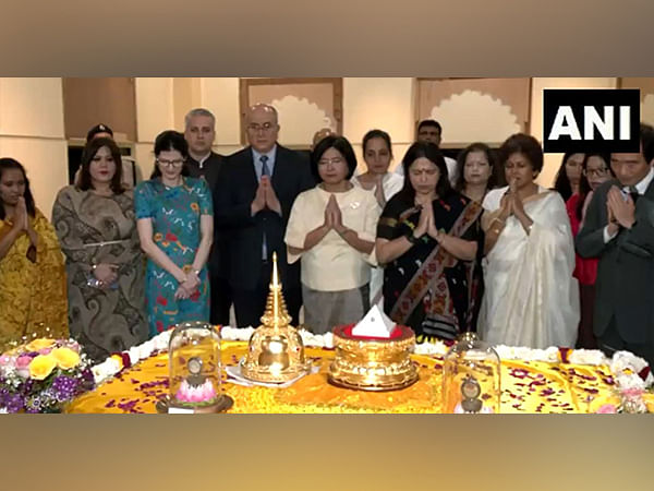 MoS Lekhi, envoys of Thailand, Sri Lanka, Panama offer prayers to sacred Buddha relics in Delhi