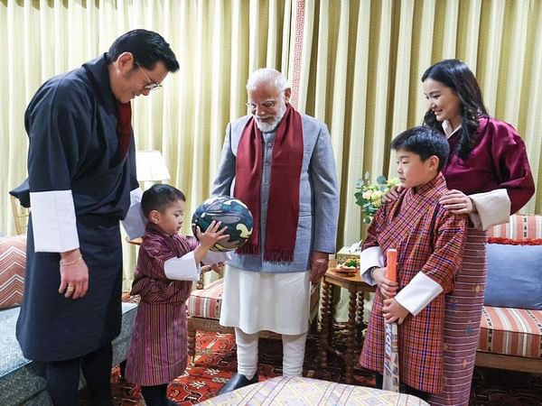 PM Modi welcomed as family during private dinner hosted at Lingkana Palace by Bhutan's King- Pics showcase bonhomie