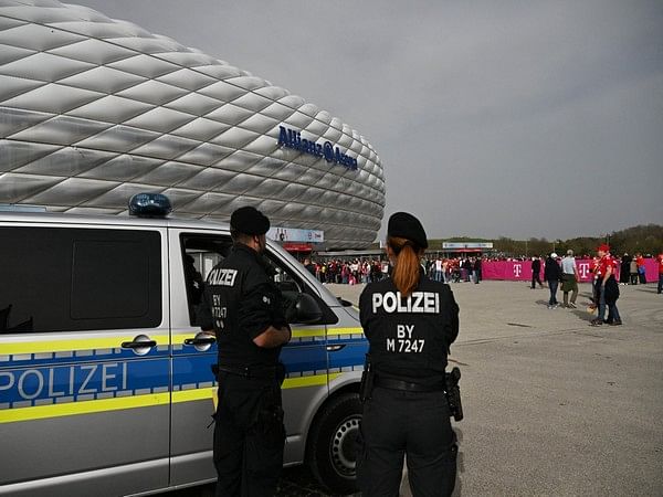 Germany: Police deploy more officers for Bayern Munich-Borussia ...