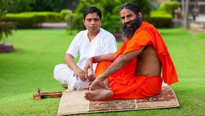 Patanjali CEO Acharya Balkrishna (left) and founder Baba Ramdev (right) | Facebook