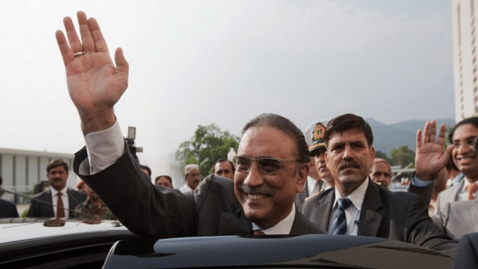 Pakistan People's Party (PPP) co-chairperson Asif Ali Zardari. (File Photo/Reuters)