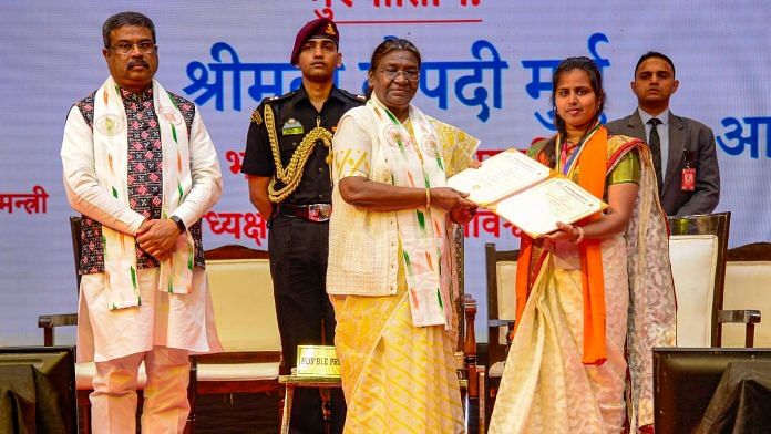 President Droupadi Murmu with Union Education Minister Dharmendra Pradhan during the first convocation of Central Sanskrit University, in New Delhi, Thursday, March 7, 2024 | PTI