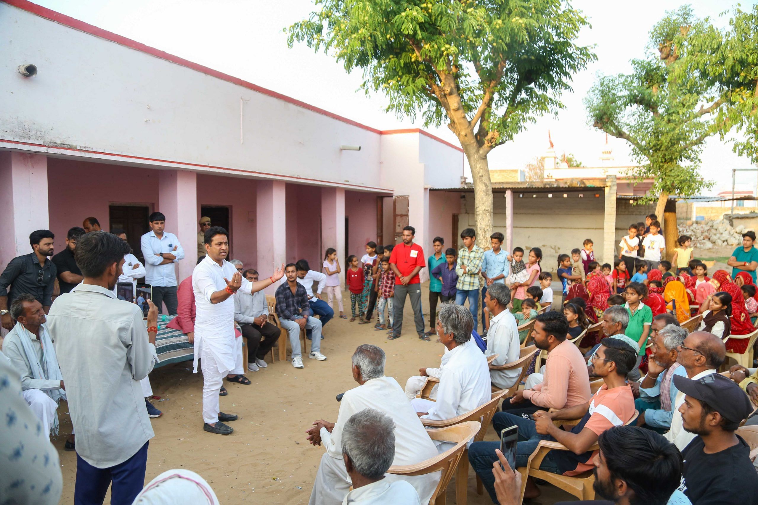 Congress Lok sabha candidate  Rahul Kaswan meeting public in the churu constituency, Rajasthan | Suraj Singh Bisht | ThePrint
