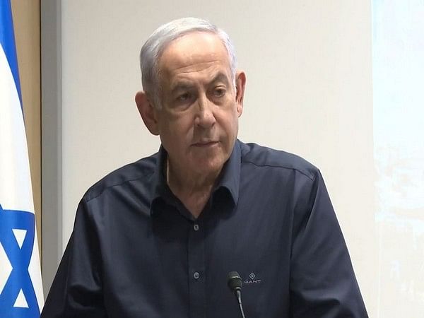 Netanyahu awake, recovering from hernia operation