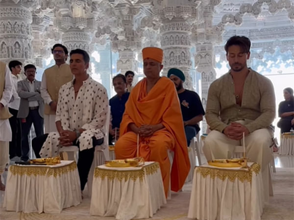 Akshay Kumar, Tiger Shroff embrace spiritual sojourn at BAPS Hindu Mandir in Abu Dhabi