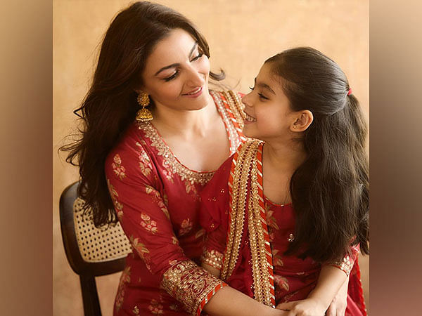 Soha Ali Khan twins with daughter Inaaya in red ethnic attire on Eid ...