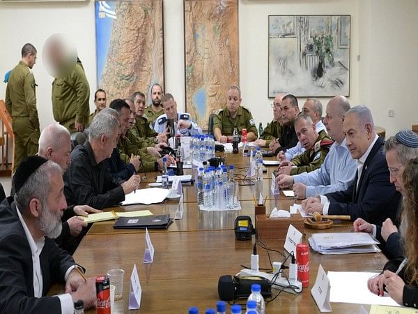 Israel's War Cabinet Meets After Iran Missile Strike; Officials Vow Retaliation