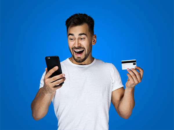 Bajaj Markets Helps Users Build Credit with 30+ Credit Card Options