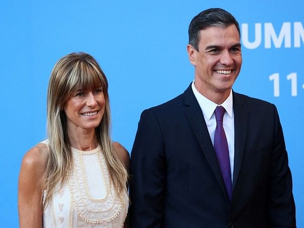 "I need to pause and think": Spanish PM halts public duties after wife accused of corruption