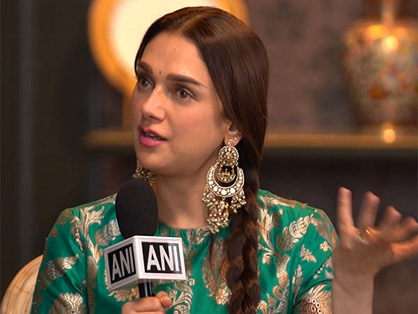 'Heeramandi: The Diamond Bazaar' Aditi Rao Hydari applauds Bhansali's dedication to authentic storytelling