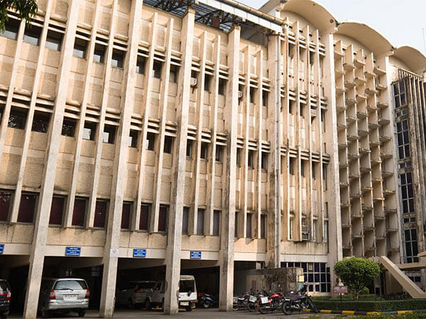 IIT Bombay launches 10X GMP facility to revolutionize healthcare solutions
