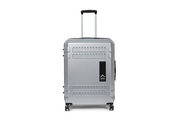 Uppercase wins the prestigious Red Dot award for its exceptionally designed suitcase 