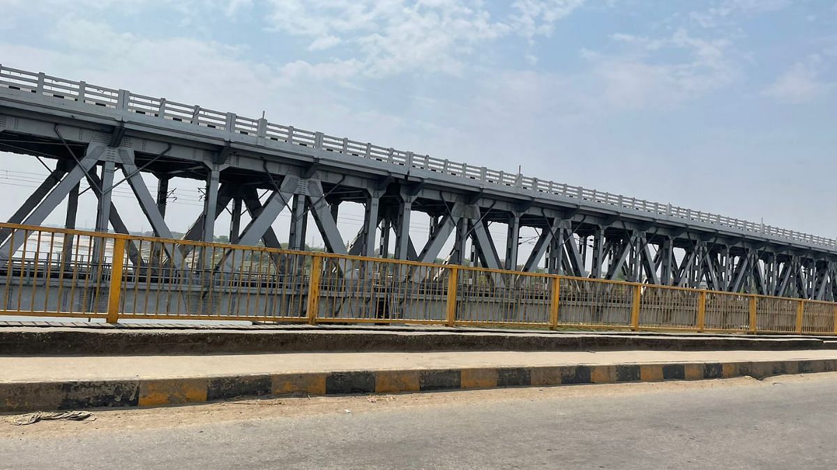 Rail-cum-road bridge over River Ganga between Ghazipur and Tarighat | Sanya Dhingra | ThePrint