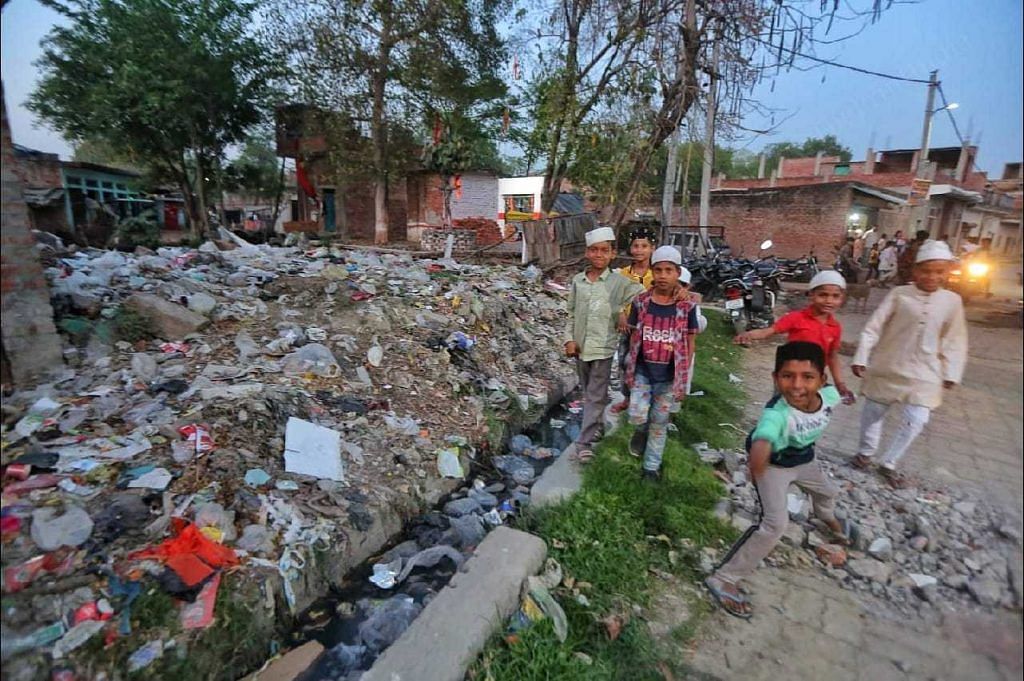 A garbage dump outside Madarsa Ghausia Nooriya in Mall Gram Panchayat Muslim Tola | Praveen Jain | ThePrint
