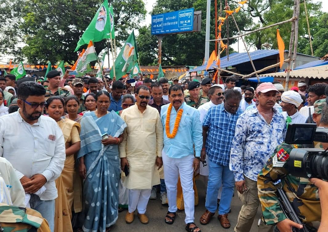 JMM's Joba Majhi and minister Deepak Birua campaigning for Lok Sabha polls | Niraj Sinha | ThePrint