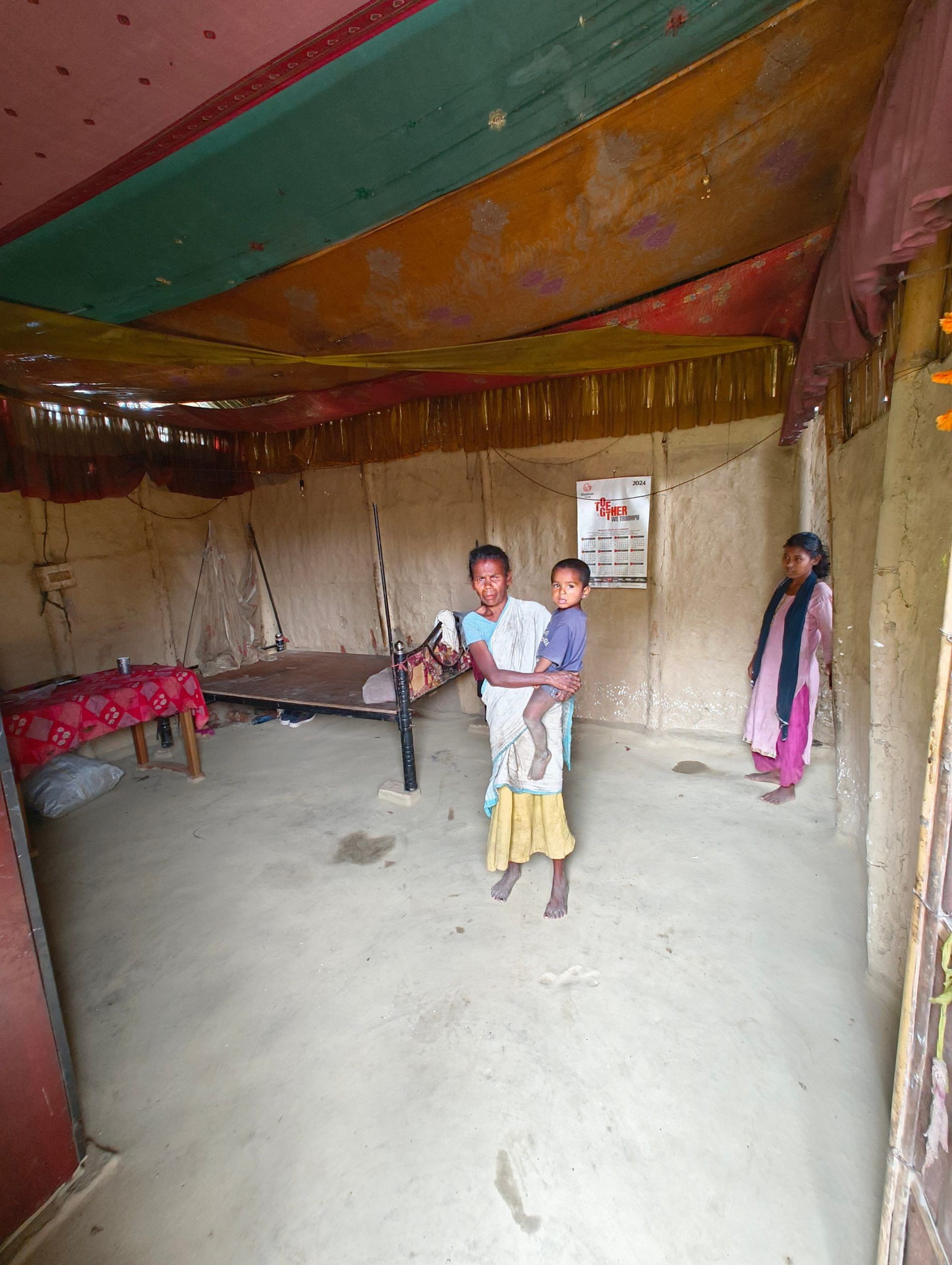 Tea plucker Mini Mal in her mud hut | Sourav Roy Barman | ThePrint