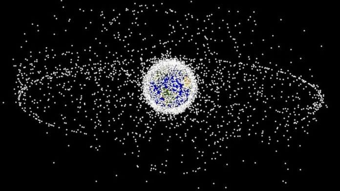 Computer-generated image of space debris | Wiki Commons