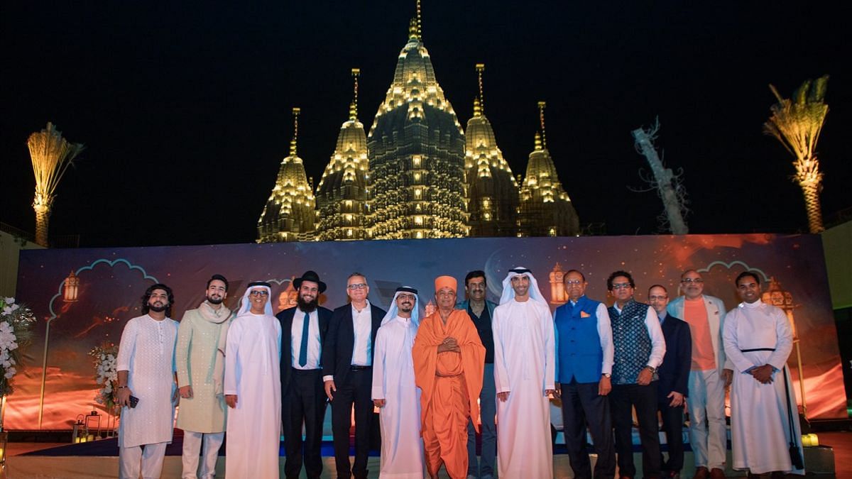 ينبغي على الوزراء العرب الذين يزورون الضريح في أبو ظبي تشجيع المسلمين الهنود على محاربة النزعة المحافظة