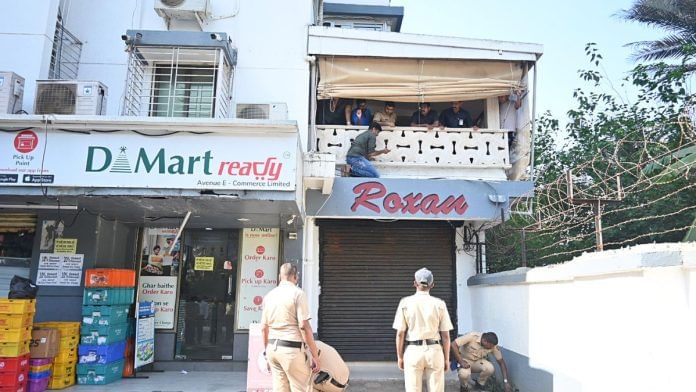 Police and forensic team collect evidence after two unidentified people opened fire outside Salman Khan's home | ANI