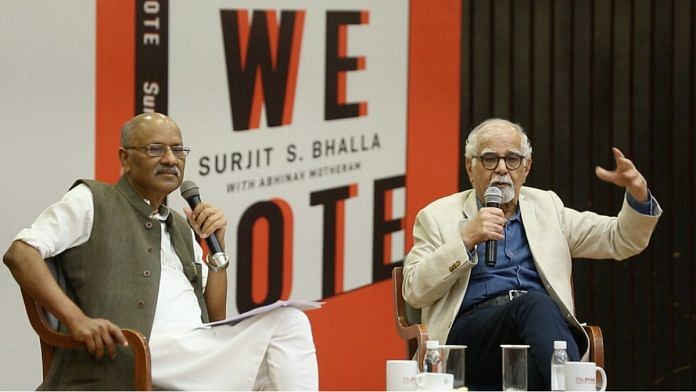 ThePrint Editor-in-Chief Shekhar Gupta (L) & economist and author Surjit Bhalla | Photo: Suraj Singh Bisht/ThePrint