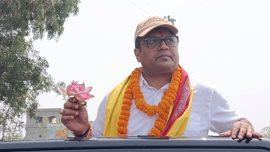 Former IPS officer Debashis Dhar during election campaign in Birbhum | Pic crdit:X/@Ipsdebasishdhar