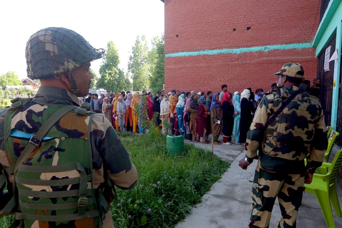 Security personnel at a polling station in Anantnag-Rajouri seat | Praveen Jain | ThePrint