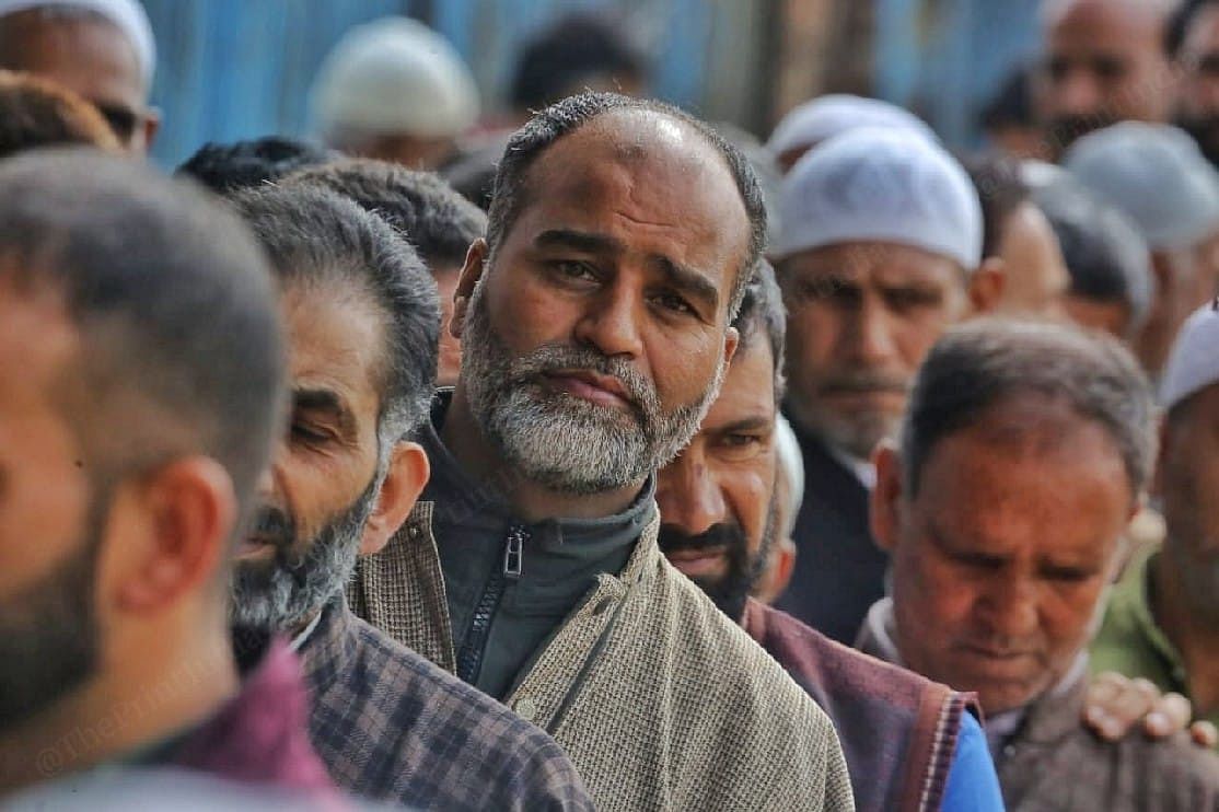 Long queues of voters waiting to exercise their right to vote | Praveen Jain | ThePrint