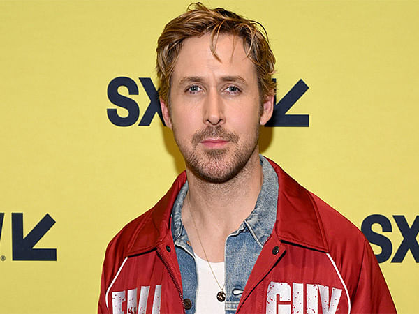 Ryan Gosling reveals Burt Reynolds had a crush on his mom, says, 