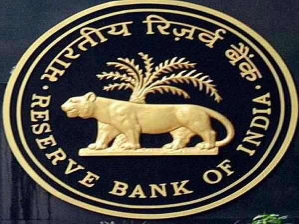 Value of Rs 2000 banknotes in circulation plummets to Rs 7961 cr, 97.76 pc returned: RBI