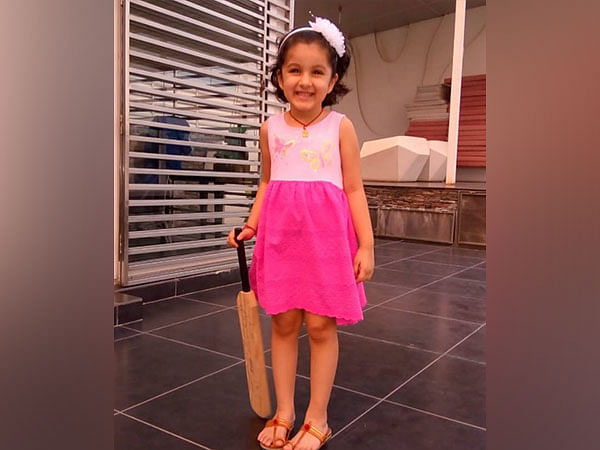 Namrata Shirodkar shares heartwarming throwback of daughter Sitara Ghattamaneni