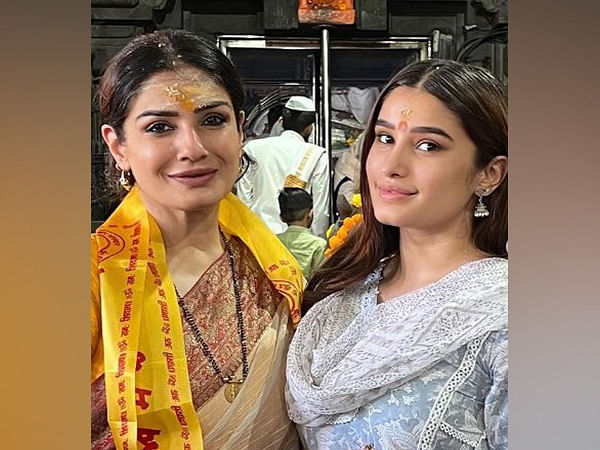 Raveena Tandon visits Bhimashankar temple with daughter Rasha Thadani