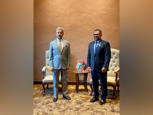 India provides budget support to Maldives on USD 50 million loan for additional year