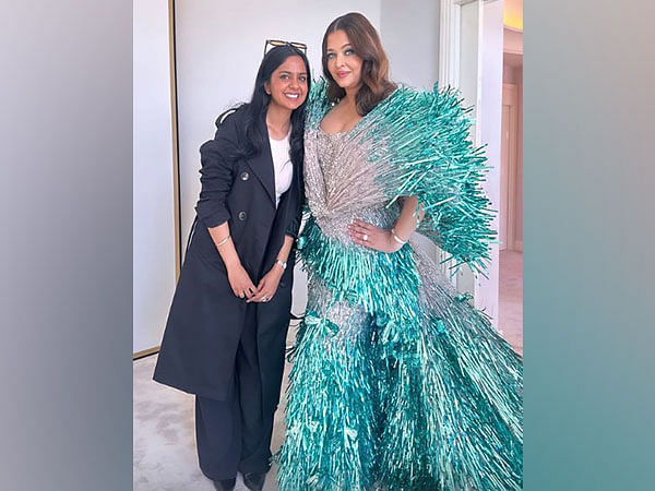 Aishwarya Rai Bachchan steals attention with her dramatic look at Cannes Film Festival 