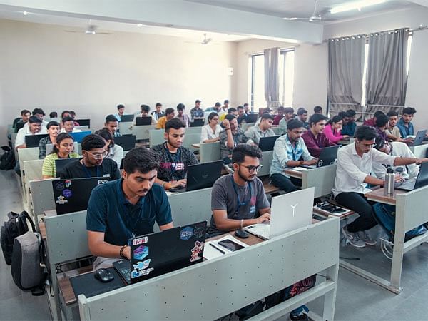 Transforming Visions Into Reality Parul University S Engineering Transforming Visions Into Reality Parul University S Engineering
