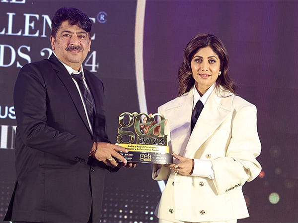 Metro Plus Life Style Honored as Best Outdoor Furniture Manufacturer in India at the Global Excellence Awards 2024