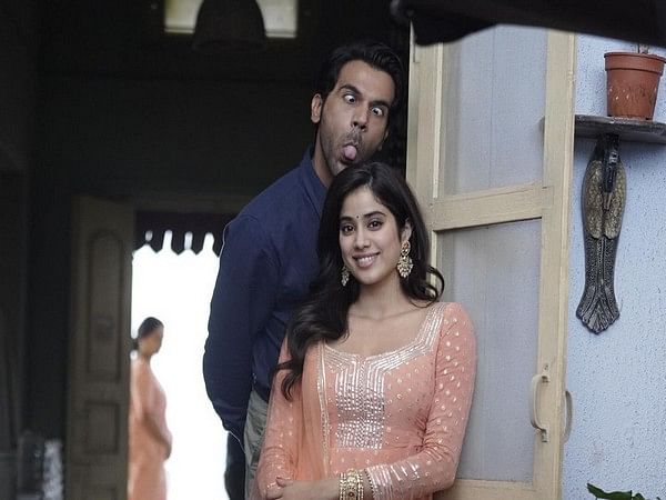 Check out some BTS pictures from the sets of 'Mr and Mrs Mahi'