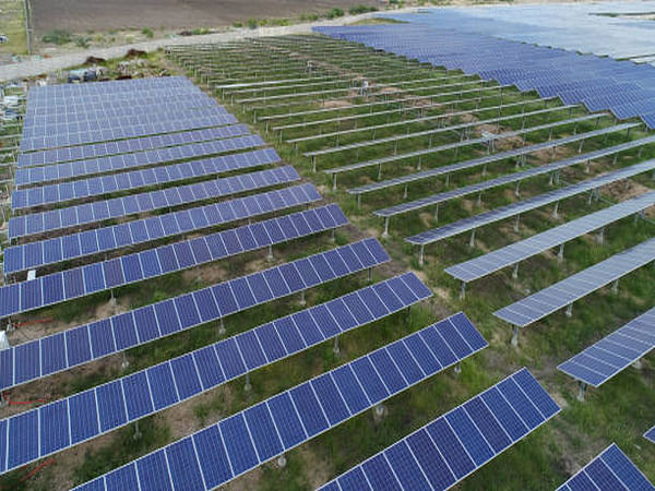 India adds record 10 GW of solar capacity in Q1 2024, marking almost 400 pc YoY increase